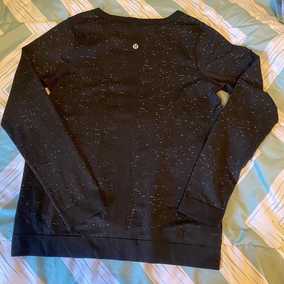 Lululemon swift tech size 6 - Picture 2 of 3